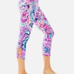 EUC Lilly Pulitzer Luxletic leggings, size M, Psychedelic Sunshine Print